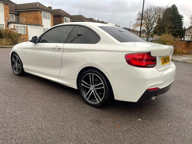 BMW 2 SERIES