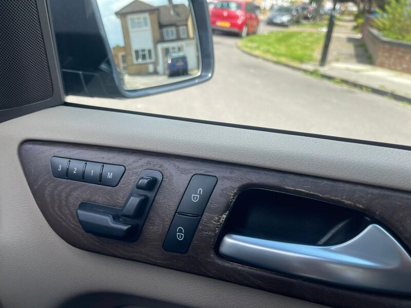 MERCEDES-BENZ M CLASS