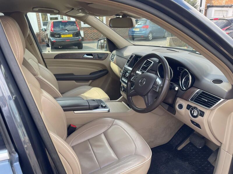 MERCEDES-BENZ M CLASS
