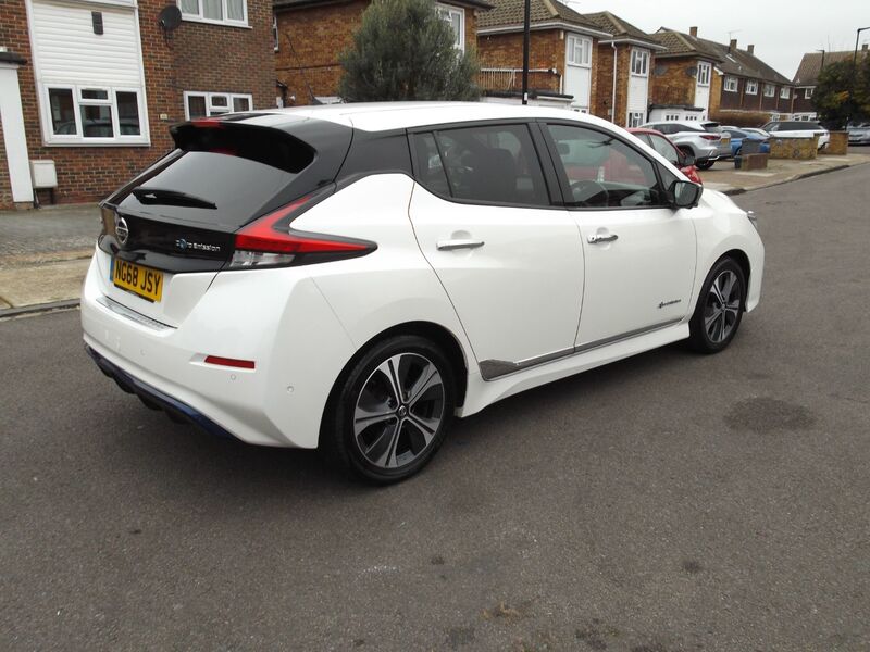 NISSAN LEAF